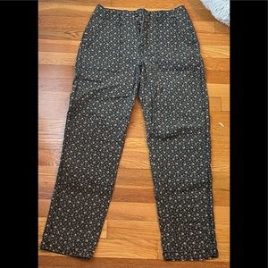 Flower patterned jeans from AE. In good condition.